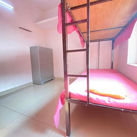 Kraal Kochi - Hostel &Pg Exterior photo
