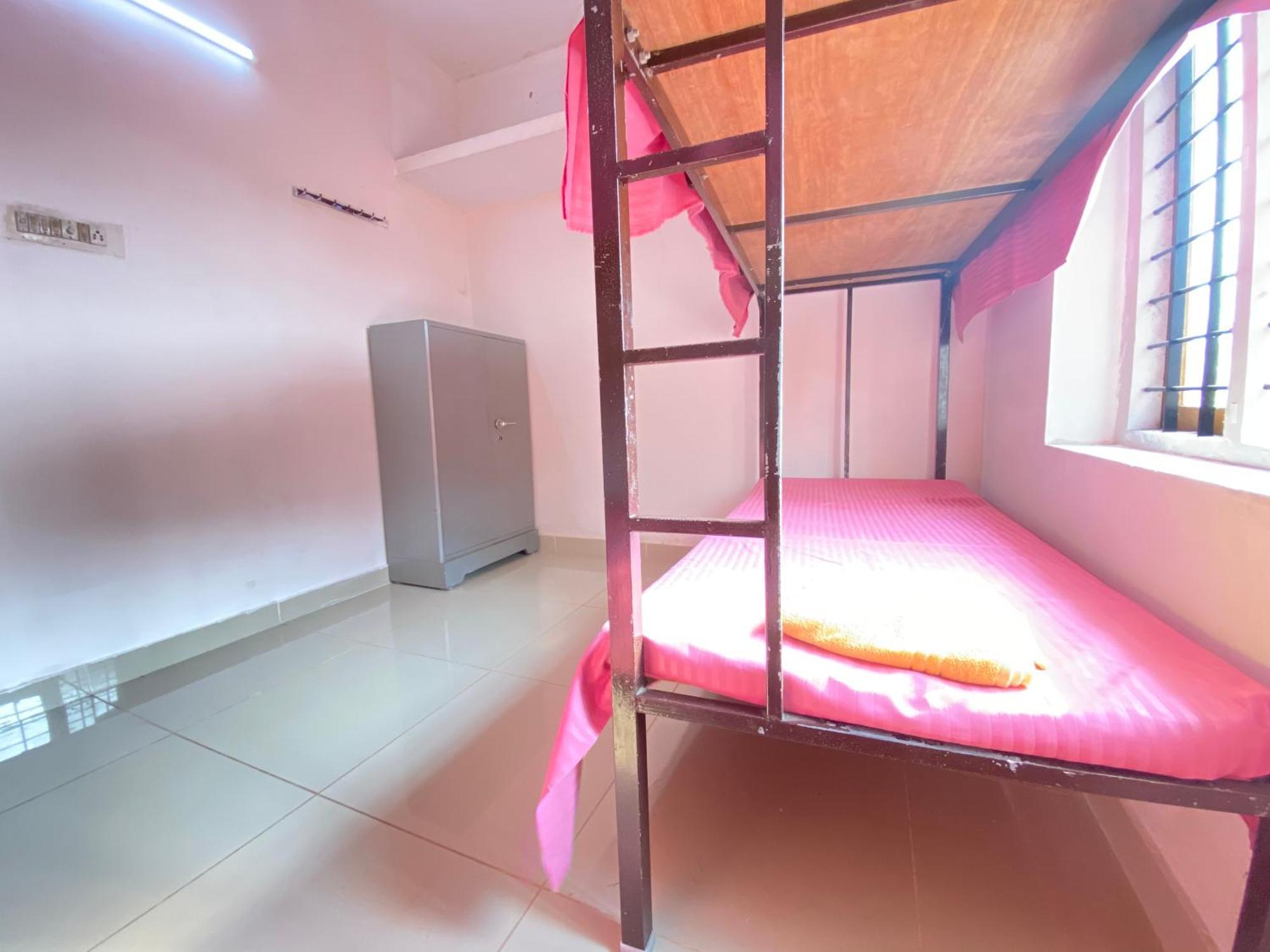 Kraal Kochi - Hostel &Pg Exterior photo